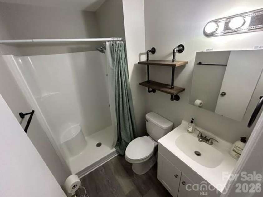 191 Celeste Eufola Road, Statesville, NC 28677.  MLS# CAR4365990, YatesRealty ID 11072. PR bath