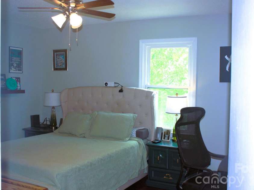 191 Celeste Eufola Road, Statesville, NC 28677.  MLS# CAR4365990, YatesRealty ID 11072. PR bedroom