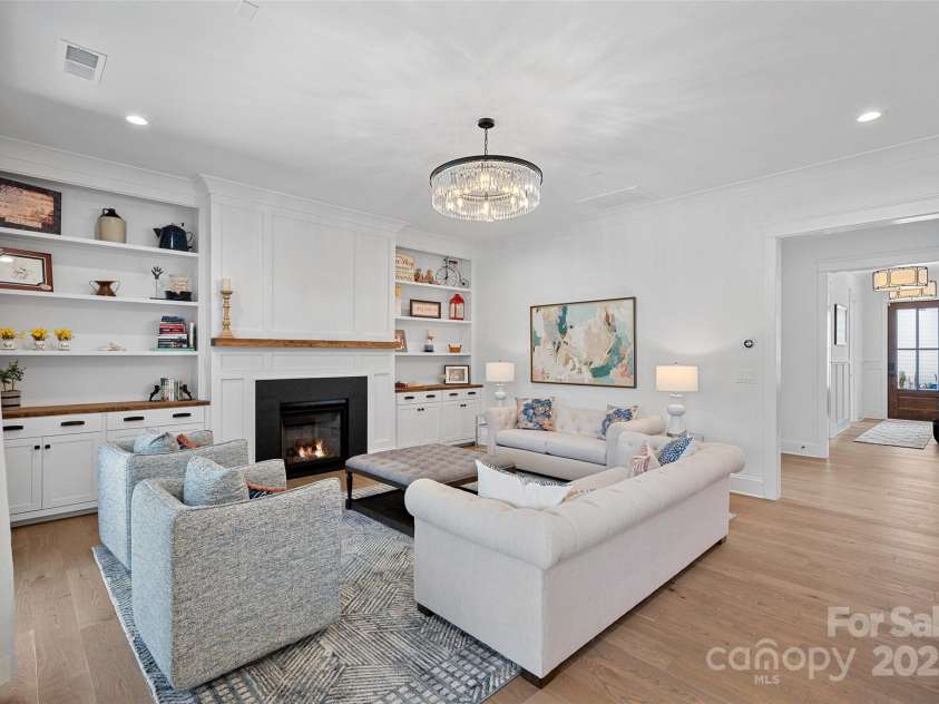 12152 Cambridge Square Drive, Cornelius, NC 28031.  MLS# CAR4238760, YatesRealty ID 11073. 