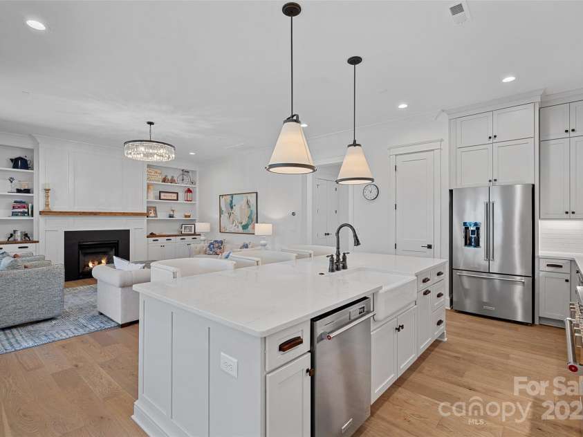 12152 Cambridge Square Drive, Cornelius, NC 28031.  MLS# CAR4238760, YatesRealty ID 11073. 