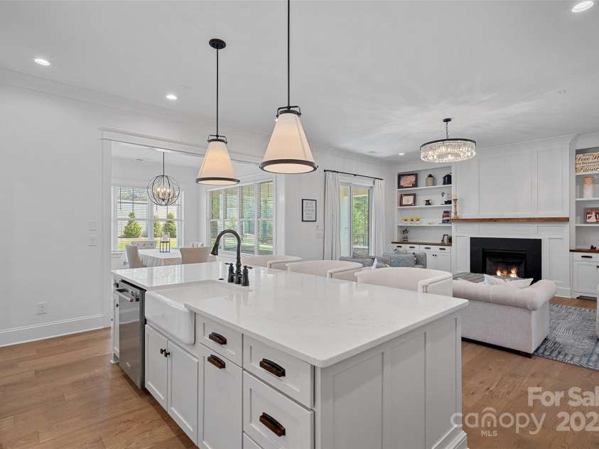 12152 Cambridge Square Drive, Cornelius, NC 28031.  MLS# CAR4238760, YatesRealty ID 11073. 