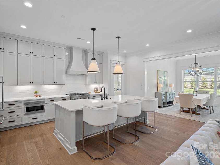 12152 Cambridge Square Drive, Cornelius, NC 28031.  MLS# CAR4238760, YatesRealty ID 11073. 