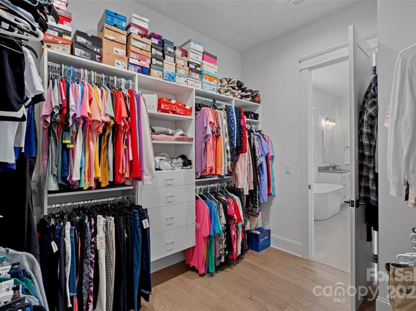 12152 Cambridge Square Drive, Cornelius, NC 28031.  MLS# CAR4238760, YatesRealty ID 11073. 