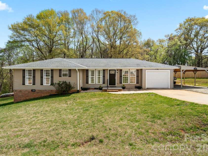 154 Shadowgate Drive, Forest City, NC 28043.  MLS# CAR4364664, YatesRealty ID 11076. 
