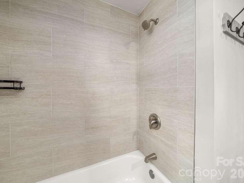 154 Shadowgate Drive, Forest City, NC 28043.  MLS# CAR4364664, YatesRealty ID 11076. 