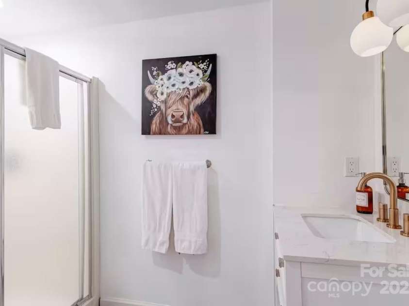 169 Chandler Road, Alexander, NC 28701.  MLS# CAR4226773, YatesRealty ID 11077. Bathroom 4