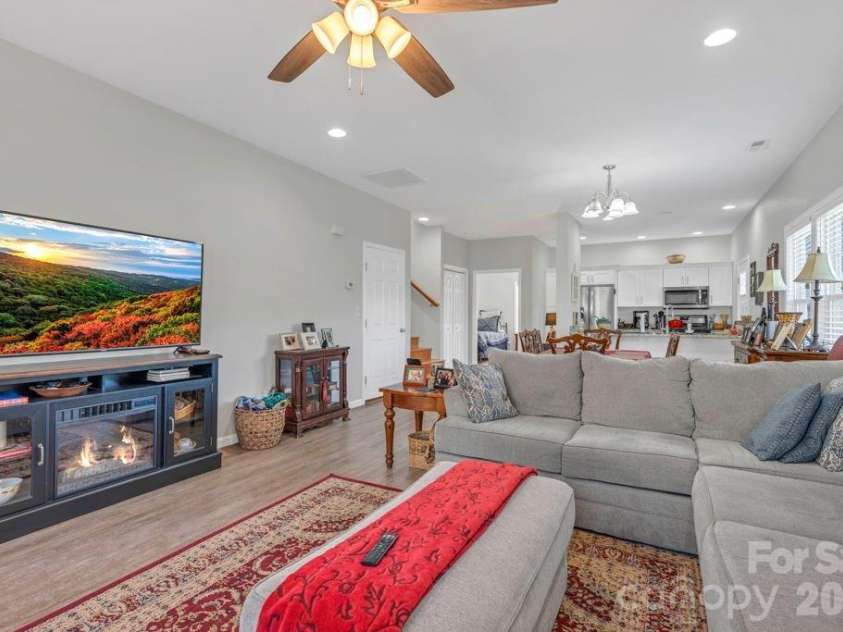 24 Merideth Drive, Marion, NC 28752.  MLS# CAR4368185, YatesRealty ID 11077. 