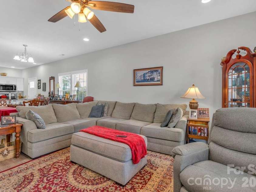 24 Merideth Drive, Marion, NC 28752.  MLS# CAR4368185, YatesRealty ID 11077. 
