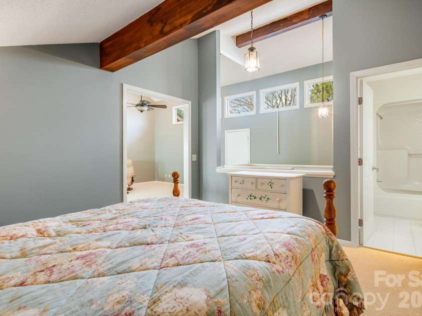 1104 Red Oak Drive, Hendersonville, NC 28791.  MLS# CAR4354614, YatesRealty ID 11078. 