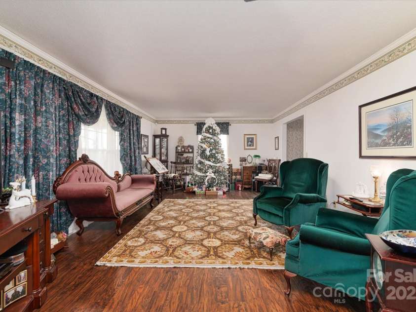 418 Woodcrest Lane, Albemarle, NC 28001.  MLS# CAR4328478, YatesRealty ID 11079. 