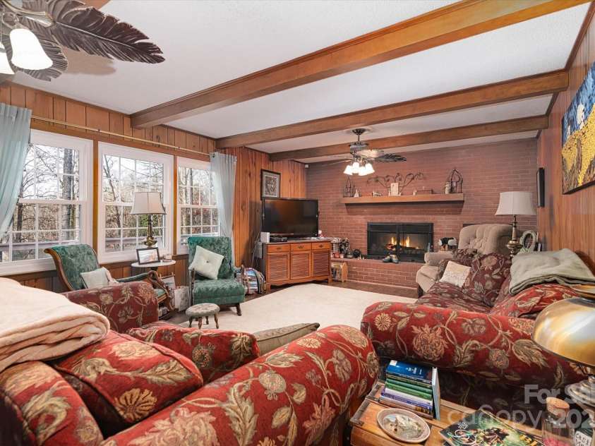 418 Woodcrest Lane, Albemarle, NC 28001.  MLS# CAR4328478, YatesRealty ID 11079. 