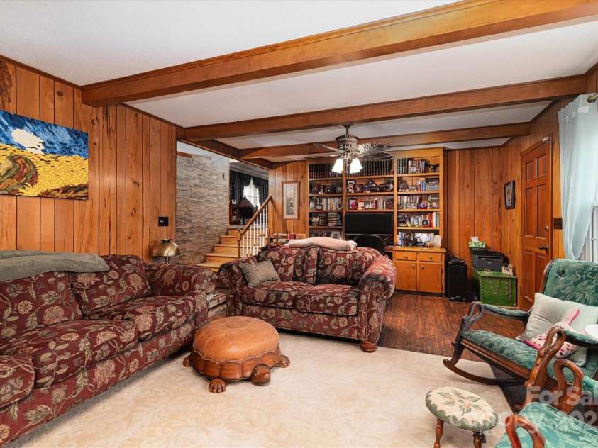 418 Woodcrest Lane, Albemarle, NC 28001.  MLS# CAR4328478, YatesRealty ID 11079. 