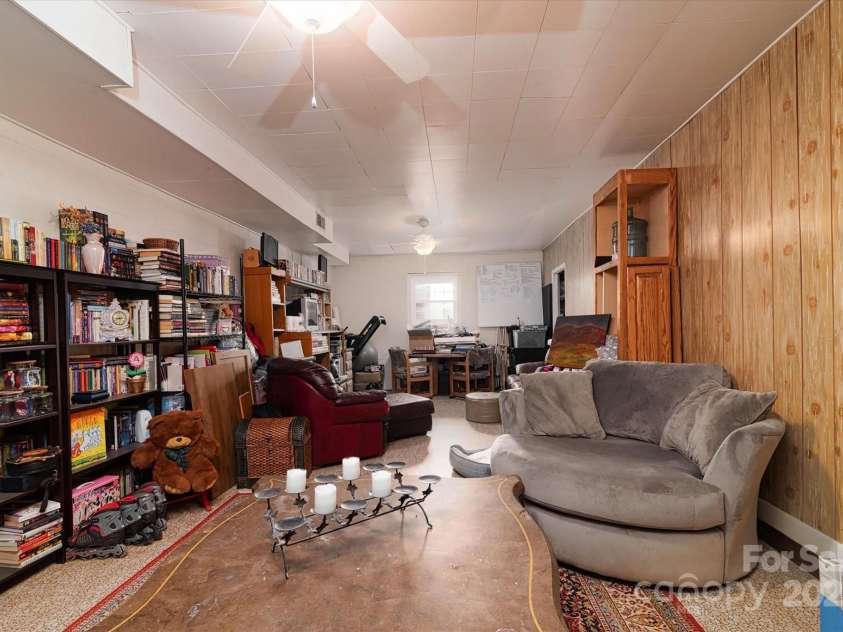 418 Woodcrest Lane, Albemarle, NC 28001.  MLS# CAR4328478, YatesRealty ID 11079. 