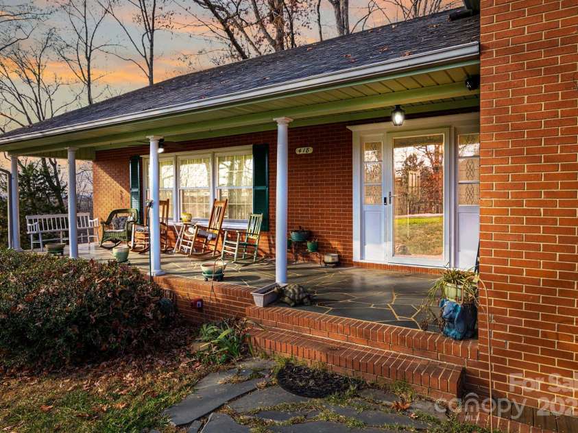 418 Woodcrest Lane, Albemarle, NC 28001.  MLS# CAR4328478, YatesRealty ID 11079. 