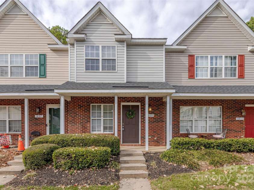 1809 Birch Heights Court, Charlotte, NC 28213.  MLS# CAR4291538, YatesRealty ID 1108. 