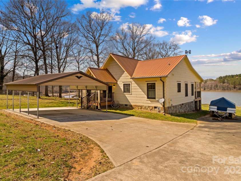 3062 Bass Drive, Sherrills Ford, NC 28673.  MLS# CAR4257005, YatesRealty ID 1108. 