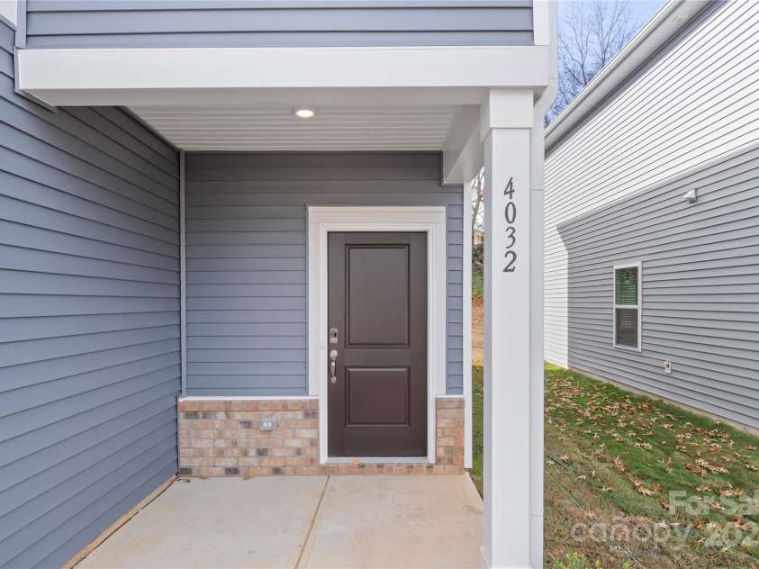 4032 Bufflehead Drive, Charlotte, NC 28269.  MLS# CAR4207401, YatesRealty ID 1108. 