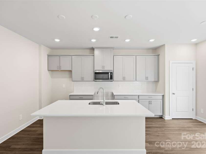 4032 Bufflehead Drive, Charlotte, NC 28269.  MLS# CAR4207401, YatesRealty ID 1108. 