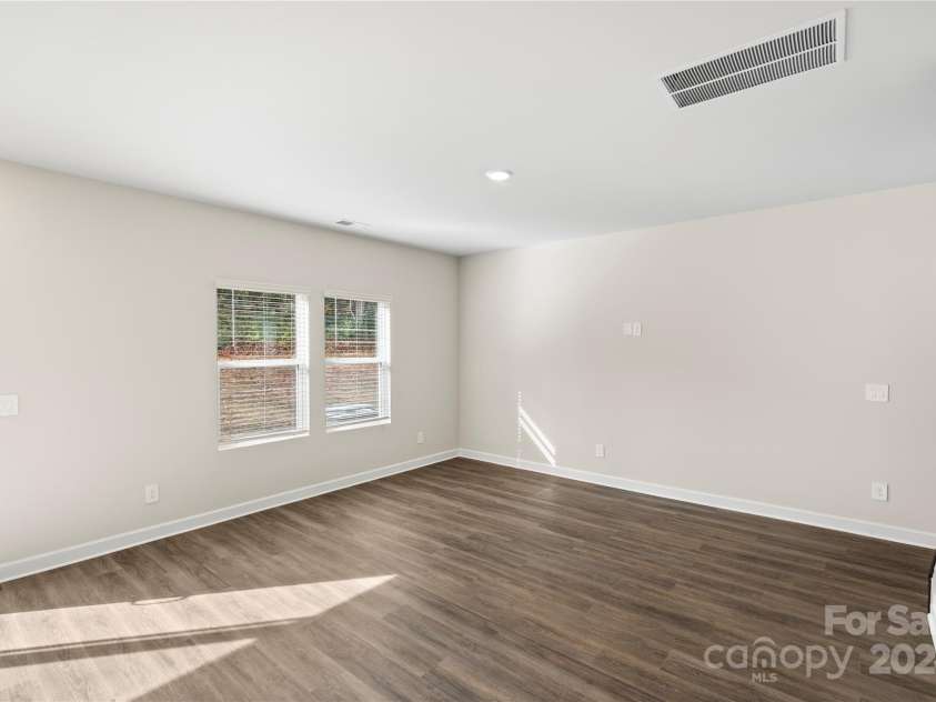 4032 Bufflehead Drive, Charlotte, NC 28269.  MLS# CAR4207401, YatesRealty ID 1108. 