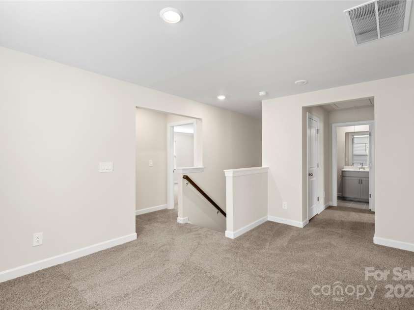 4032 Bufflehead Drive, Charlotte, NC 28269.  MLS# CAR4207401, YatesRealty ID 1108. 