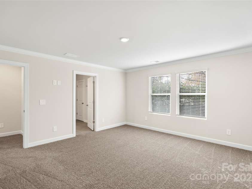 4032 Bufflehead Drive, Charlotte, NC 28269.  MLS# CAR4207401, YatesRealty ID 1108. 