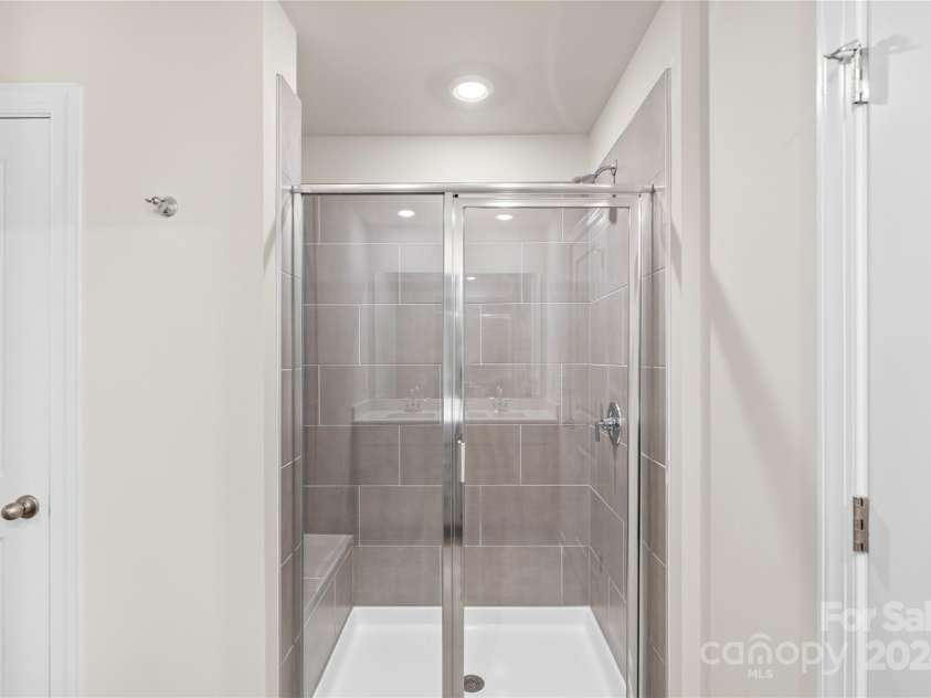 4032 Bufflehead Drive, Charlotte, NC 28269.  MLS# CAR4207401, YatesRealty ID 1108. 