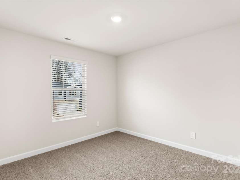 4032 Bufflehead Drive, Charlotte, NC 28269.  MLS# CAR4207401, YatesRealty ID 1108. 
