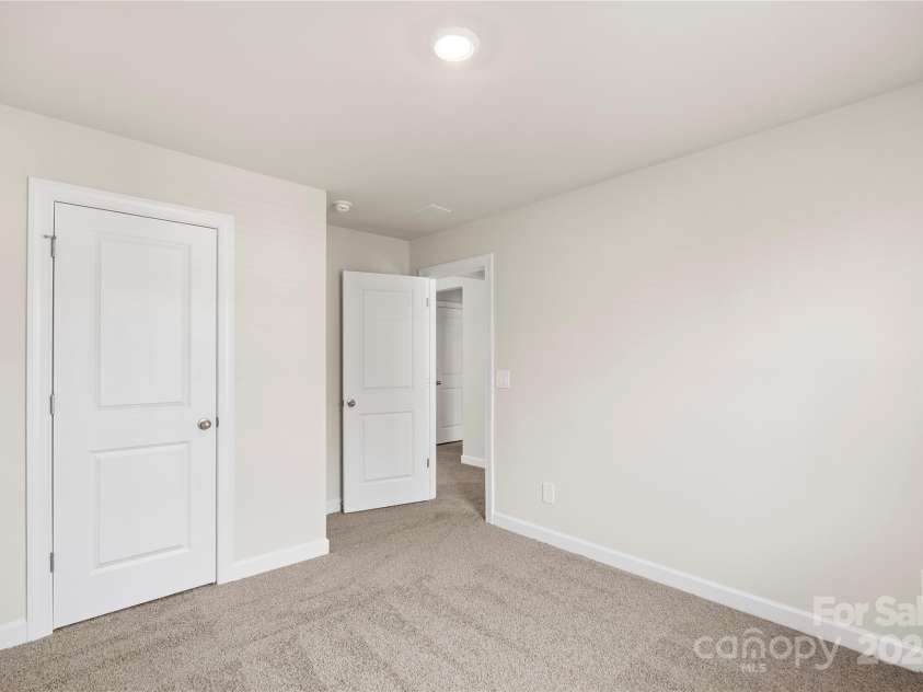 4032 Bufflehead Drive, Charlotte, NC 28269.  MLS# CAR4207401, YatesRealty ID 1108. 