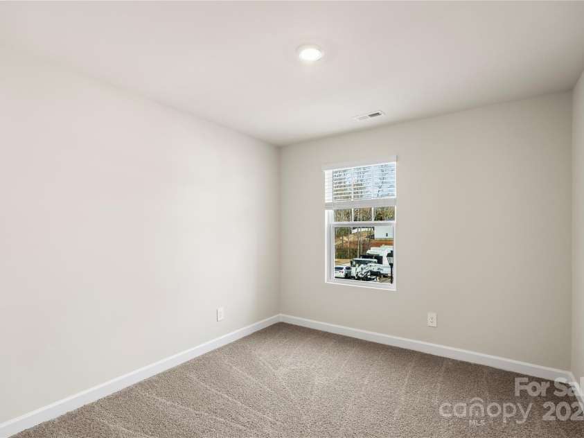 4032 Bufflehead Drive, Charlotte, NC 28269.  MLS# CAR4207401, YatesRealty ID 1108. 