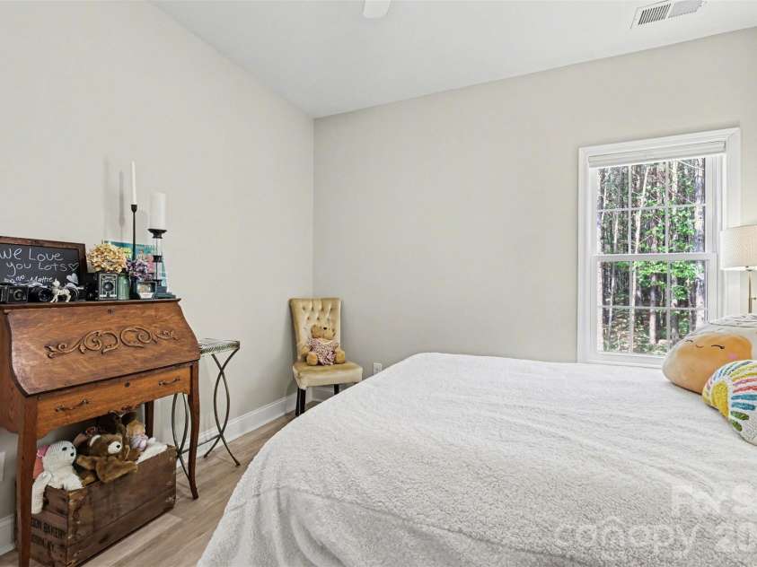 820 Sunset Pointe Drive, Salisbury, NC 28146.  MLS# CAR4363663, YatesRealty ID 11080. 