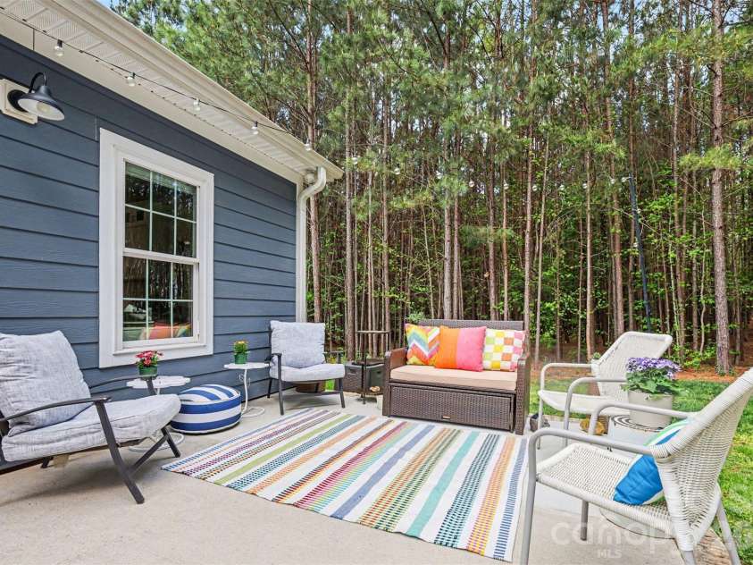 820 Sunset Pointe Drive, Salisbury, NC 28146.  MLS# CAR4363663, YatesRealty ID 11080. Backyard Oasis
