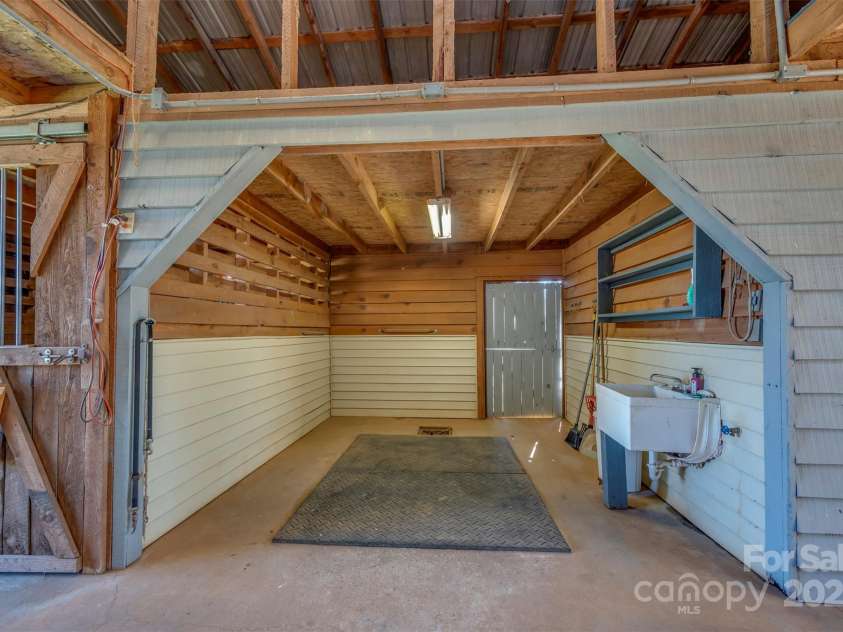 2308 Bostic Sunshine Highway, Bostic, NC 28018.  MLS# CAR4239117, YatesRealty ID 11082. Barn