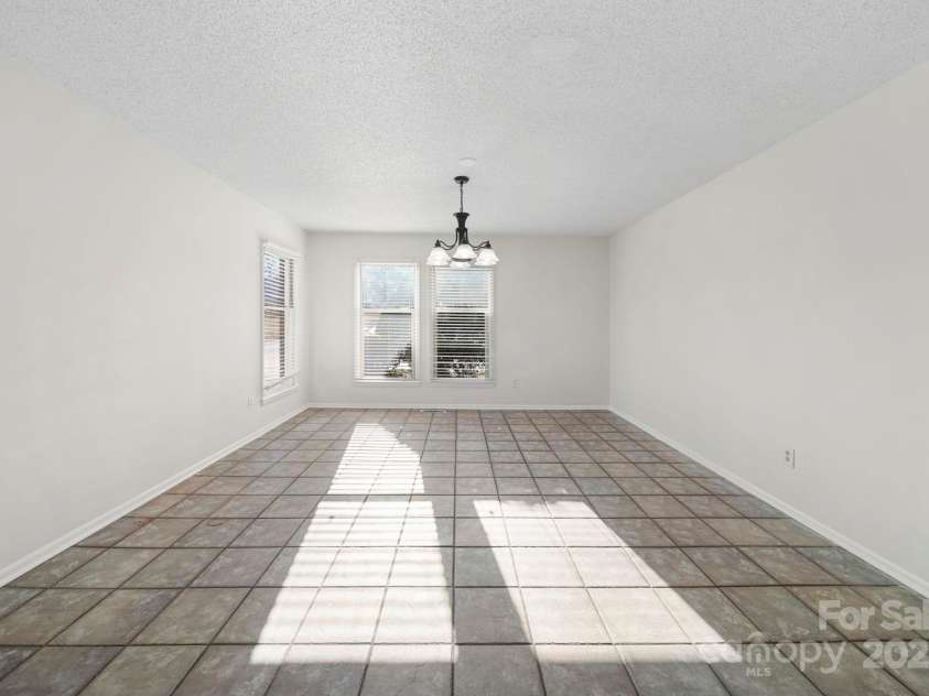 1015 Elizabeth Drive, Dallas, NC 28034.  MLS# CAR4322424, YatesRealty ID 11084. 