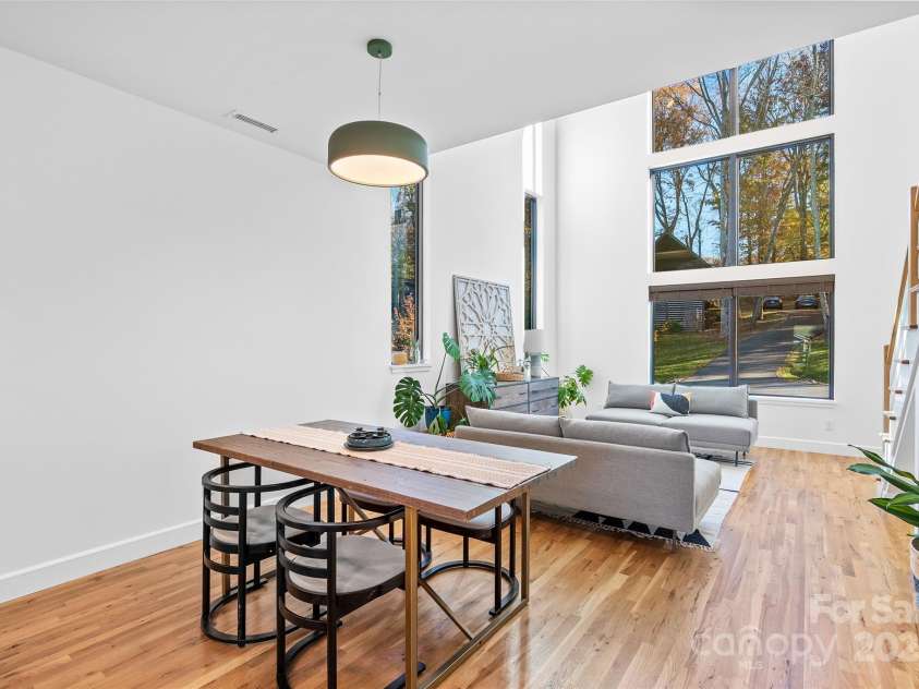 110 Timberview Drive, Swannanoa, NC 28778.  MLS# CAR4304765, YatesRealty ID 11084. 