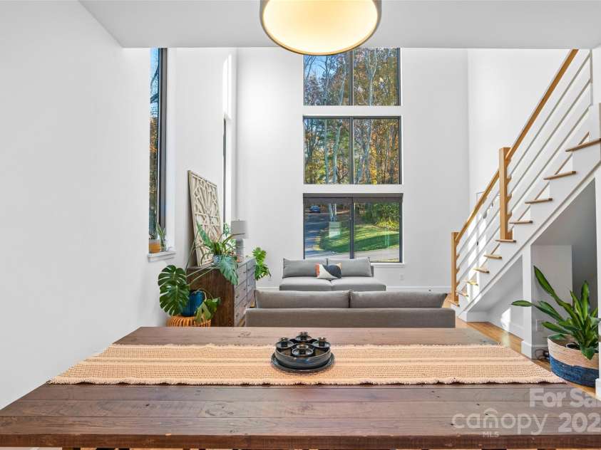 110 Timberview Drive, Swannanoa, NC 28778.  MLS# CAR4304765, YatesRealty ID 11084. 