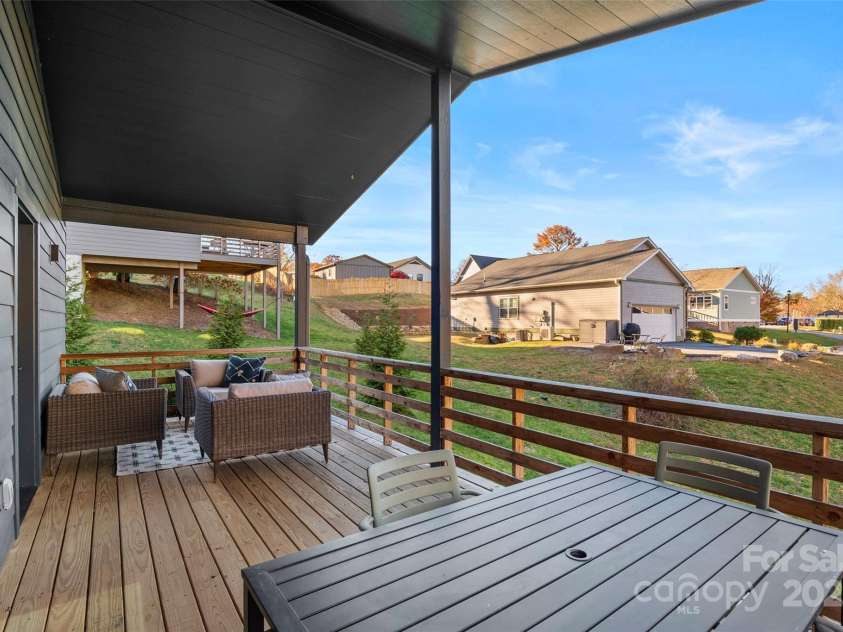 110 Timberview Drive, Swannanoa, NC 28778.  MLS# CAR4304765, YatesRealty ID 11084. 