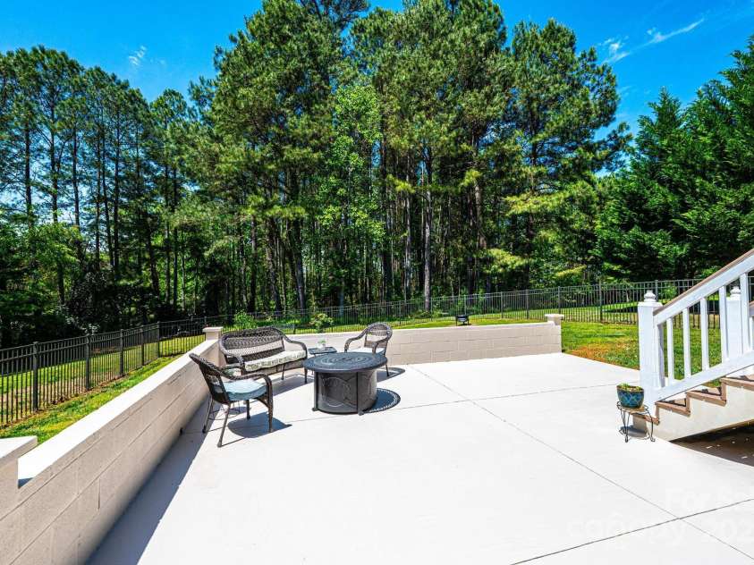 5933 Flintlock Court, Hickory, NC 28601.  MLS# CAR4251397, YatesRealty ID 11085. 