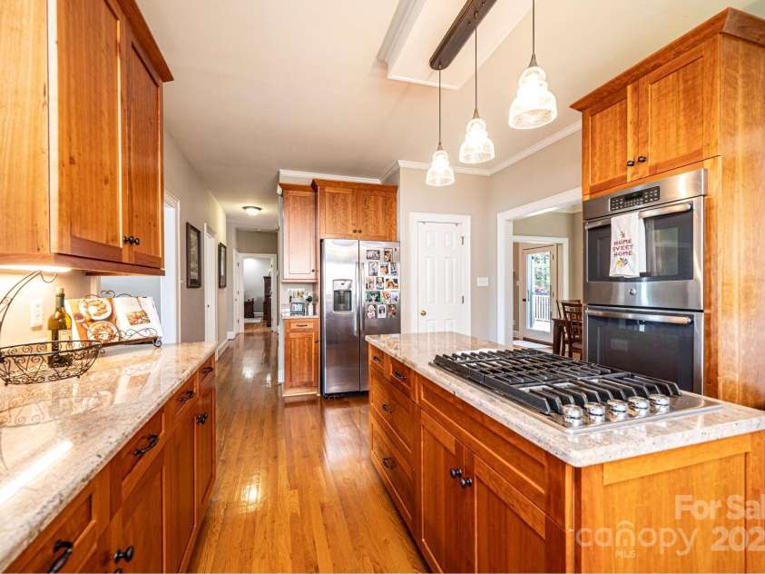 5933 Flintlock Court, Hickory, NC 28601.  MLS# CAR4251397, YatesRealty ID 11085. 