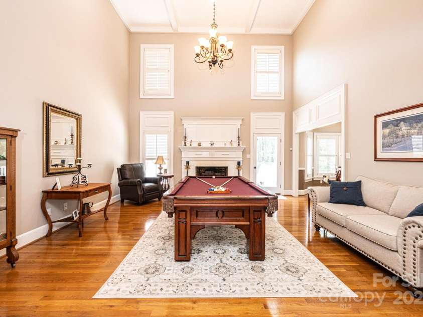 5933 Flintlock Court, Hickory, NC 28601.  MLS# CAR4251397, YatesRealty ID 11085. 