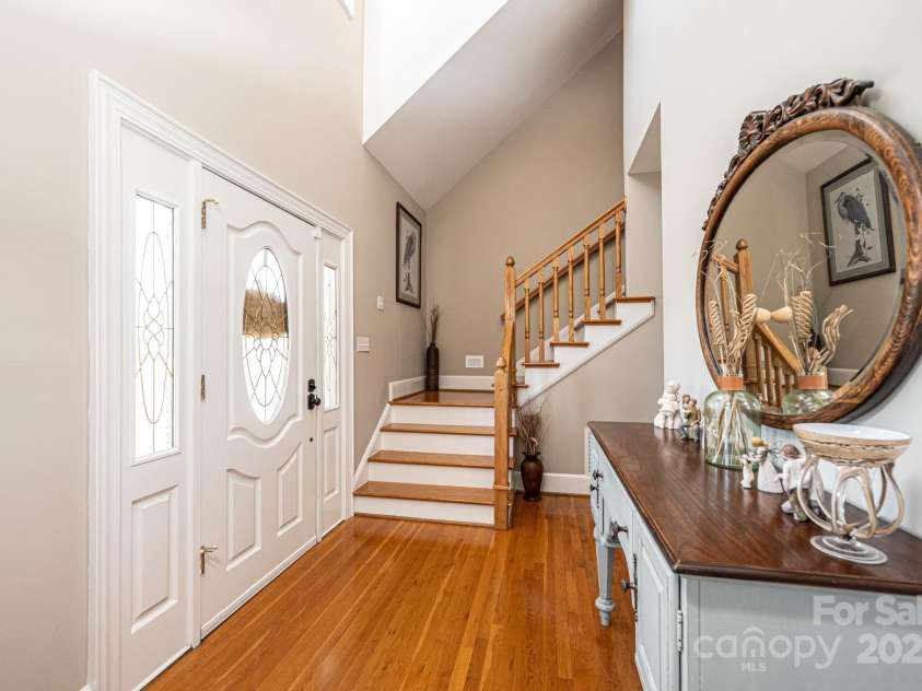 5933 Flintlock Court, Hickory, NC 28601.  MLS# CAR4251397, YatesRealty ID 11085. 