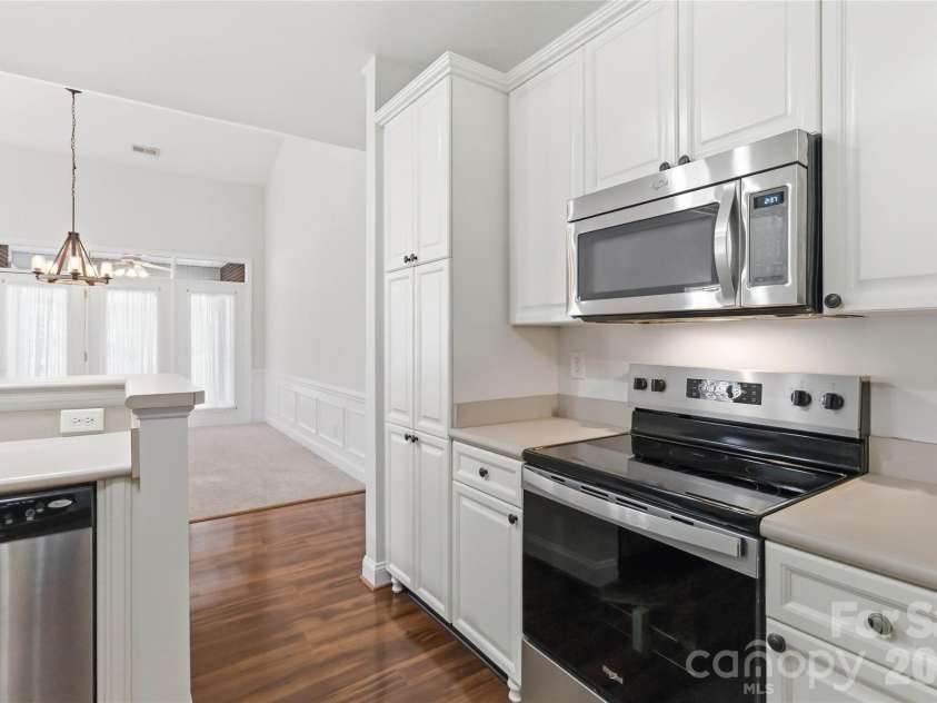 3832 Misty Glen Court, Matthews, NC 28105.  MLS# CAR4356915, YatesRealty ID 11086. 