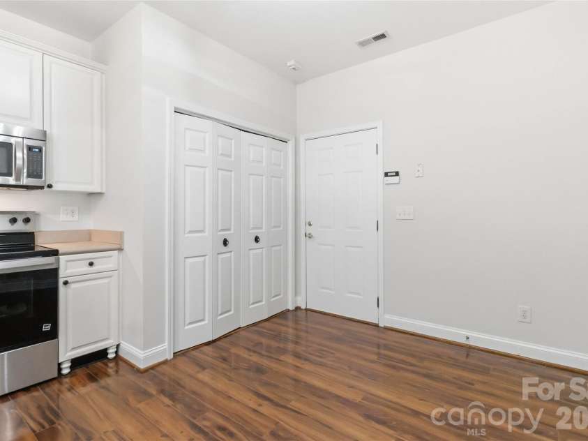 3832 Misty Glen Court, Matthews, NC 28105.  MLS# CAR4356915, YatesRealty ID 11086. 