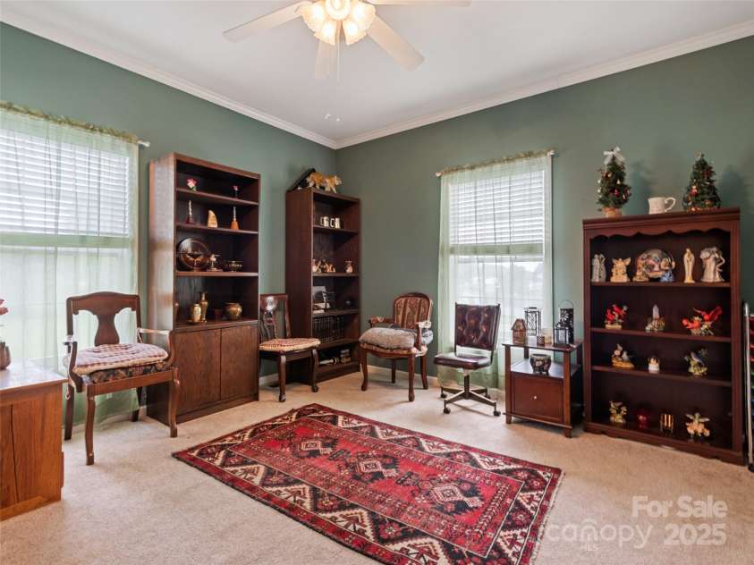 135 Middle Street, Hendersonville, NC 28792.  MLS# CAR4248149, YatesRealty ID 11087. 