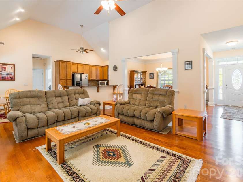 373 Little Rock Road, Rock Hill, SC 29730.  MLS# CAR4365369, YatesRealty ID 11087. 