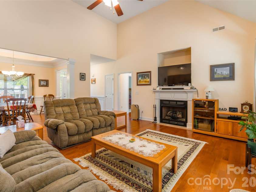 373 Little Rock Road, Rock Hill, SC 29730.  MLS# CAR4365369, YatesRealty ID 11087. 