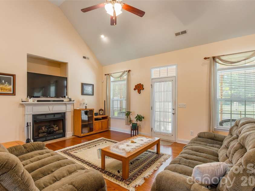 373 Little Rock Road, Rock Hill, SC 29730.  MLS# CAR4365369, YatesRealty ID 11087. 