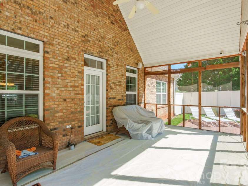 373 Little Rock Road, Rock Hill, SC 29730.  MLS# CAR4365369, YatesRealty ID 11087. 