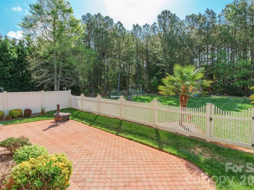 373 Little Rock Road, Rock Hill, SC 29730.  MLS# CAR4365369, YatesRealty ID 11087. 
