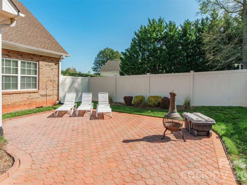 373 Little Rock Road, Rock Hill, SC 29730.  MLS# CAR4365369, YatesRealty ID 11087. 