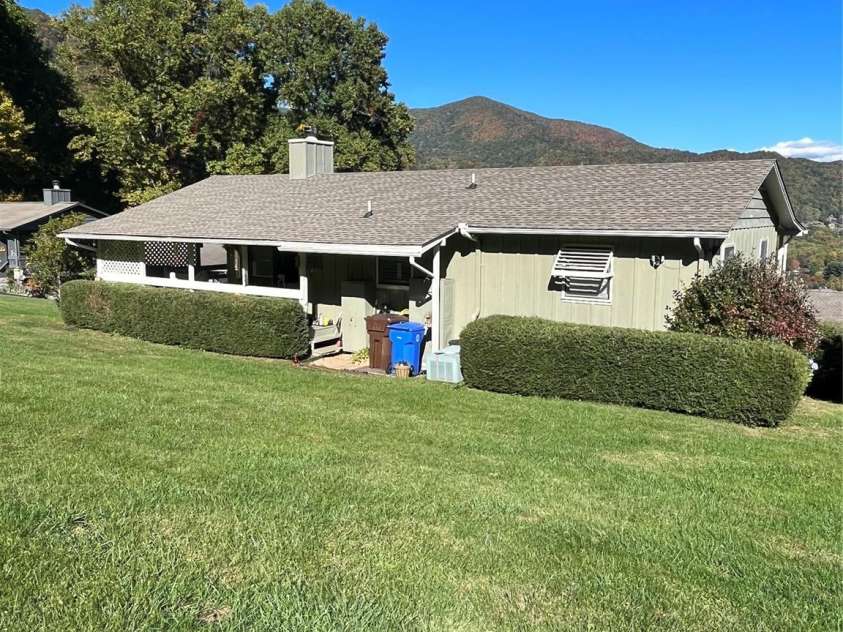 10 Onyx Lane, Maggie Valley, NC 28751.  MLS# CAR4369076, YatesRealty ID 11089. 